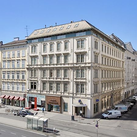 Living Hotel An Der Oper Viena Exterior foto