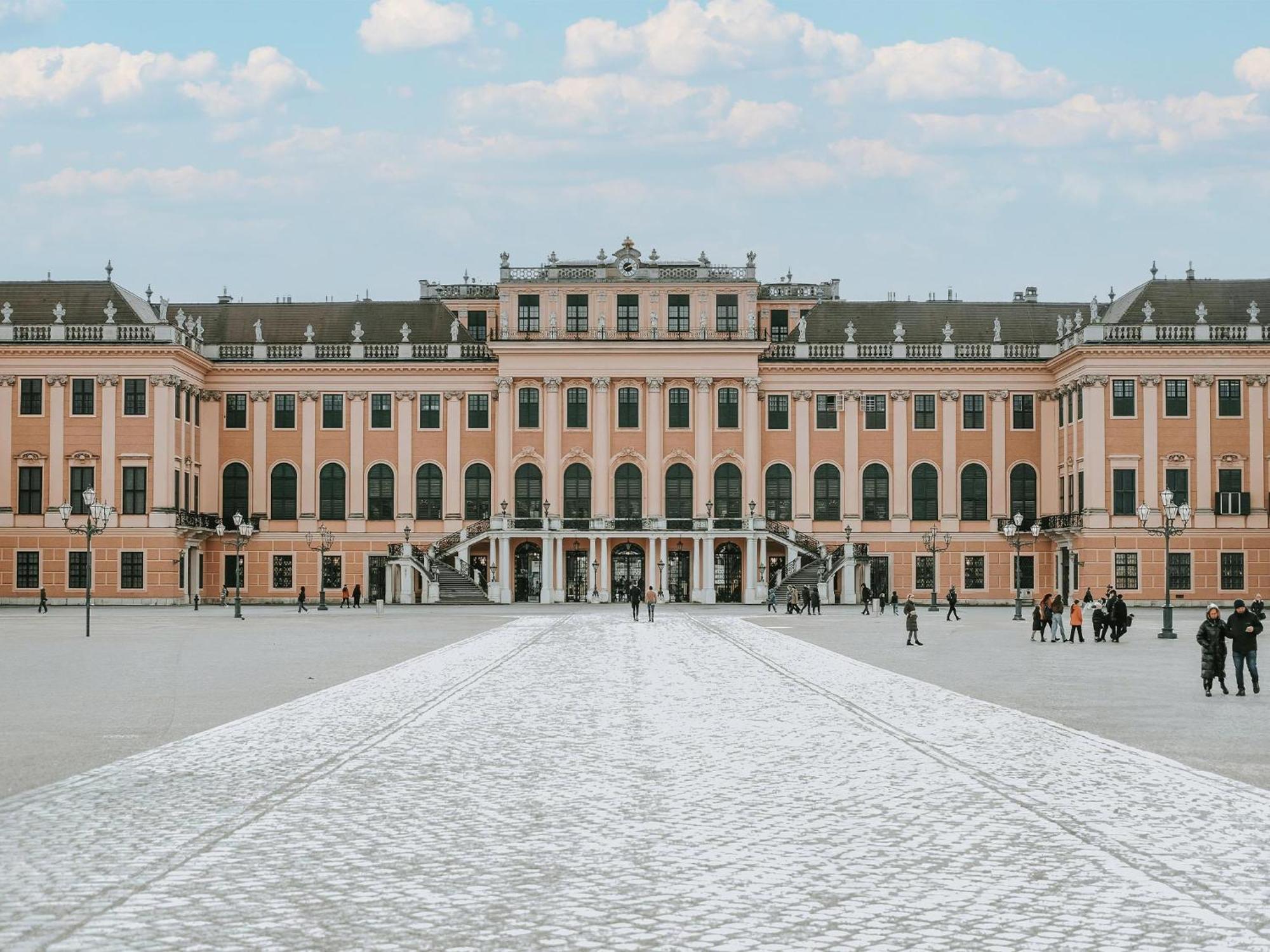 Living Hotel An Der Oper Viena Exterior foto
